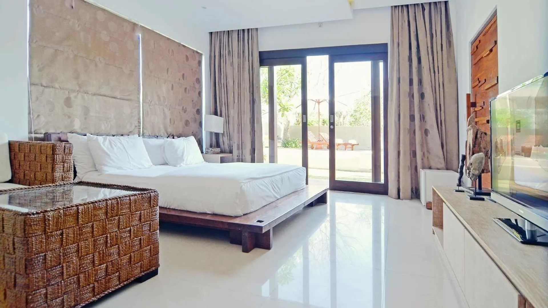 The Scene Estate Villa Nusa Dua  Indonesia